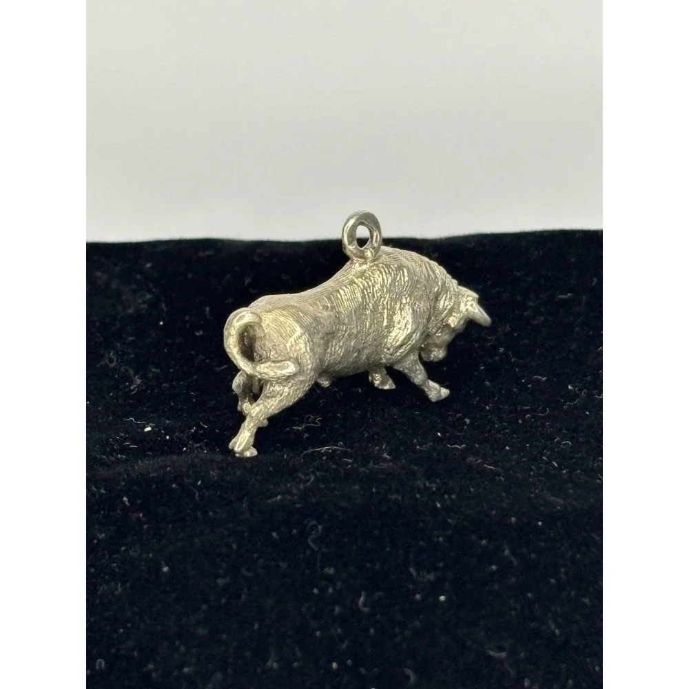 Vintage Sterling Silver Charging Bull Charm Pendant 3D Taurus Zodiac